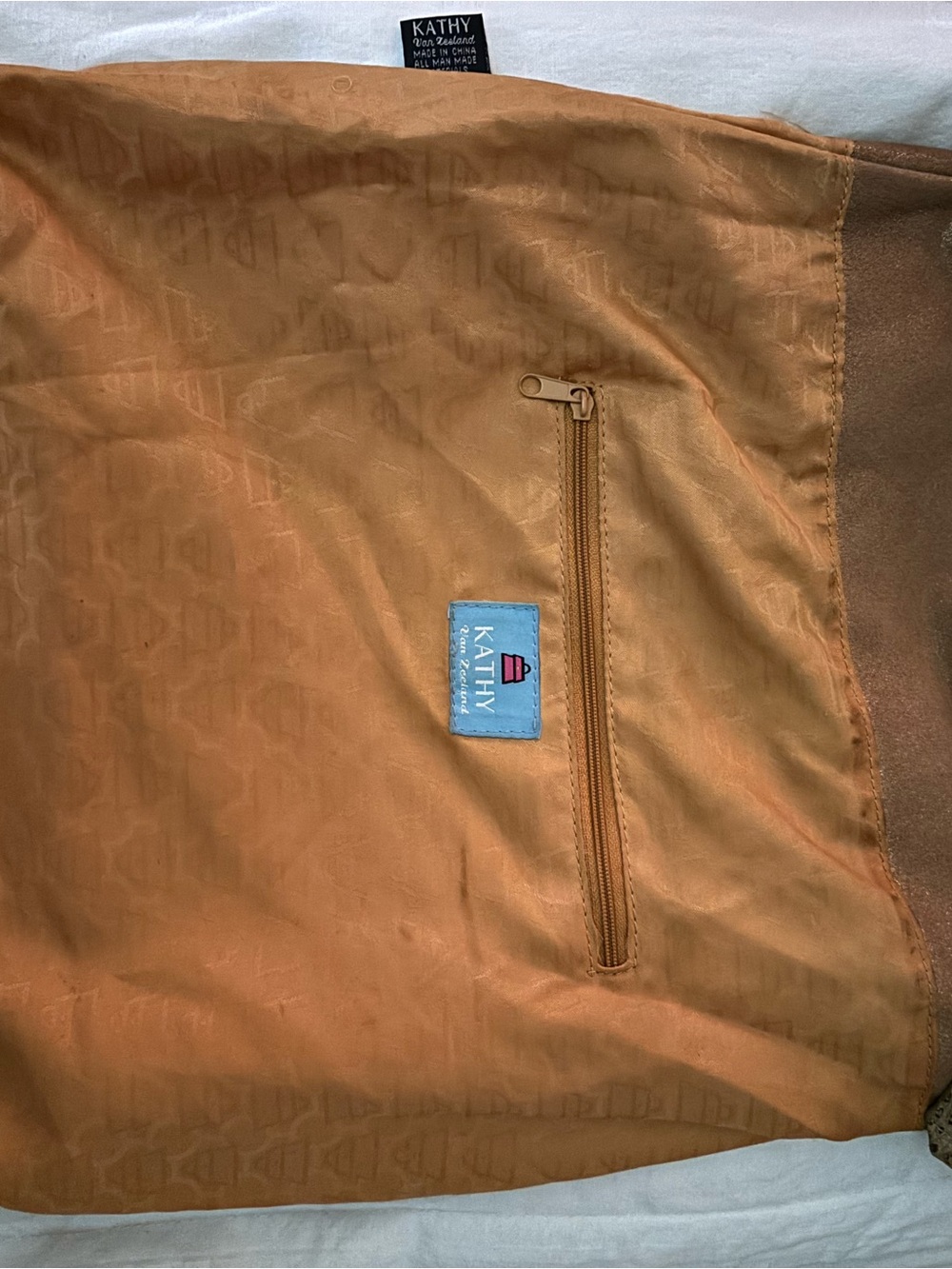 Kathy Van Zeeland Concho Bag - Picture 11 of 16